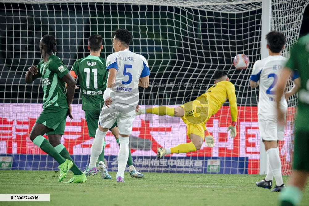 (SP)CHINA-ZHENGZHOU-FOOTBALL-CSL-ZHEJIANG VS WUHAN (CN)