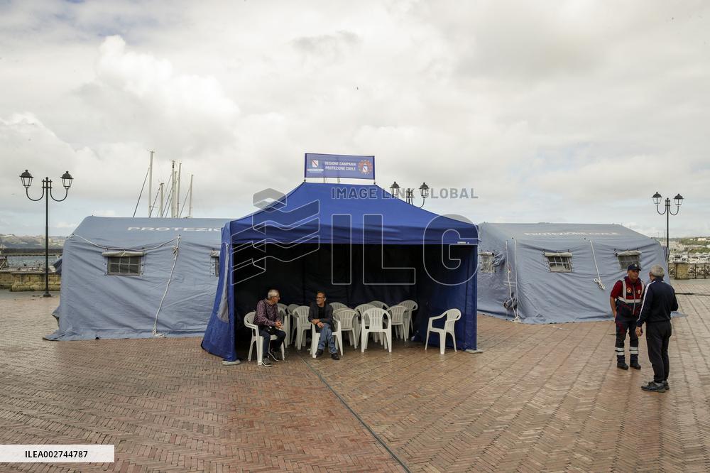 Aftermath of the Earthquake In Naples