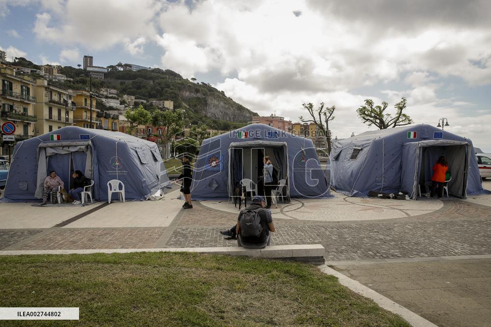 Aftermath of the Earthquake In Naples