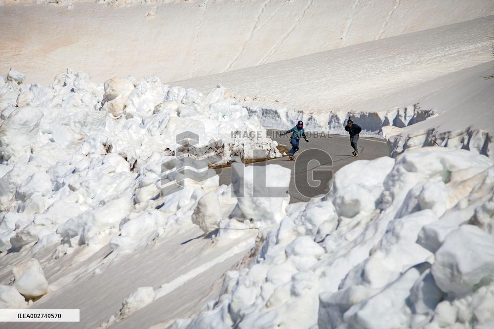 Extreme Skateboard Descent From Col D Izoard - France