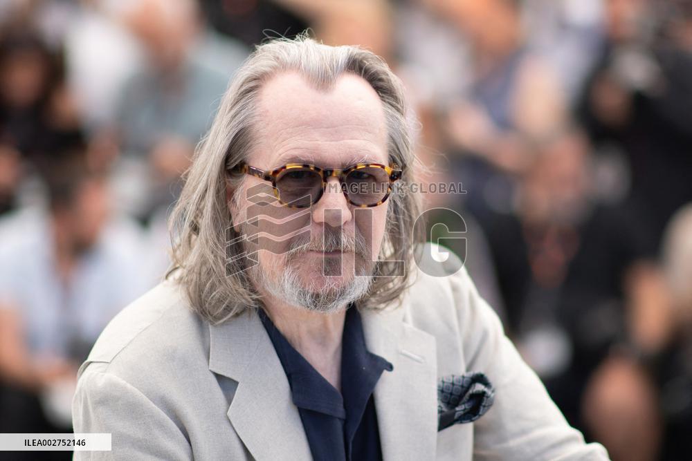 Cannes Parthenope Photocall