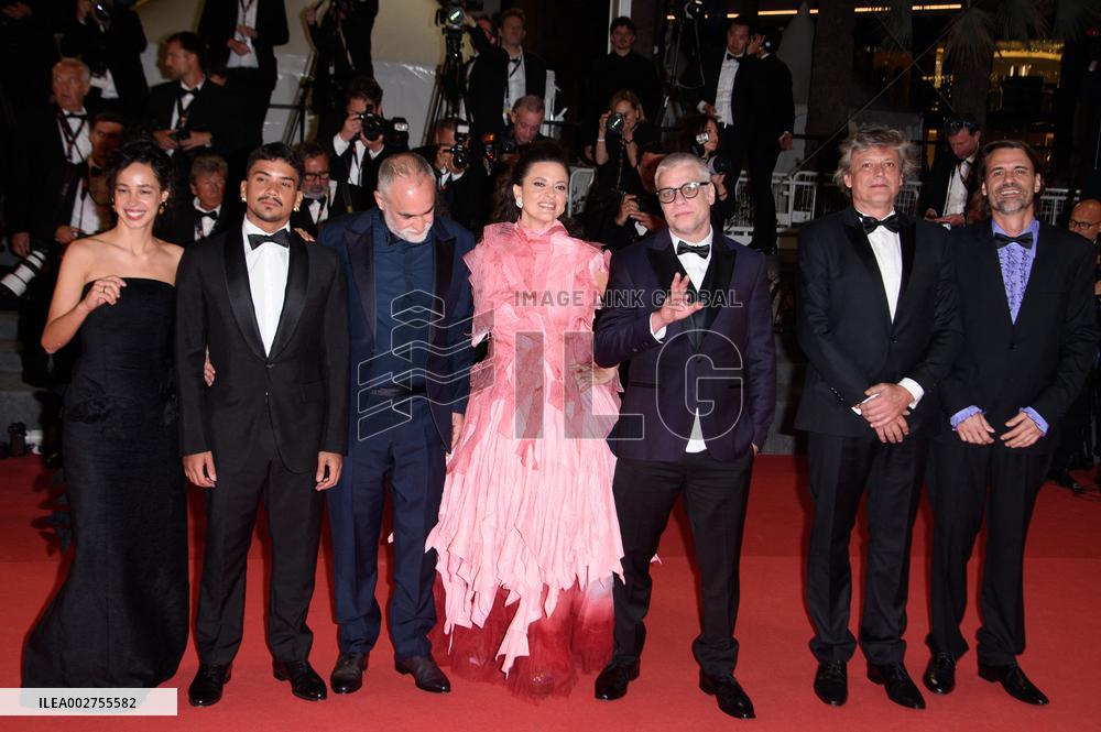 Cannes Motel Destino Red Carpet NG