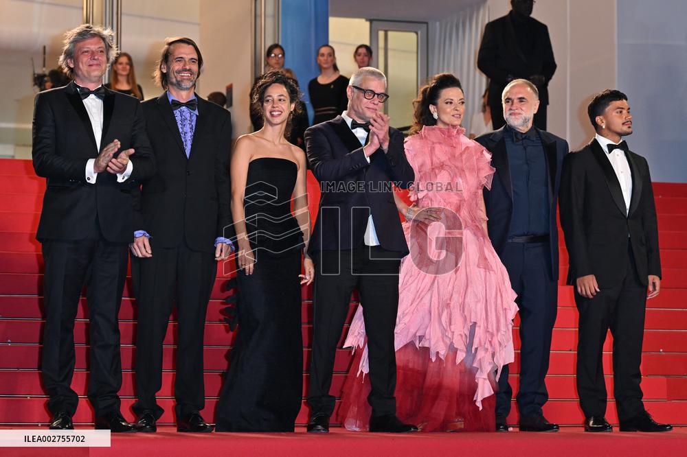 Cannes Motel Destino Red Carpet NG