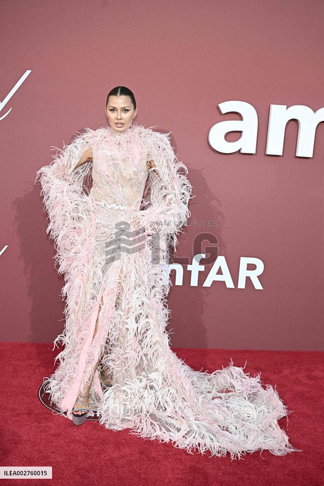 Arrivals amfAR Cannes Gala - Antibes