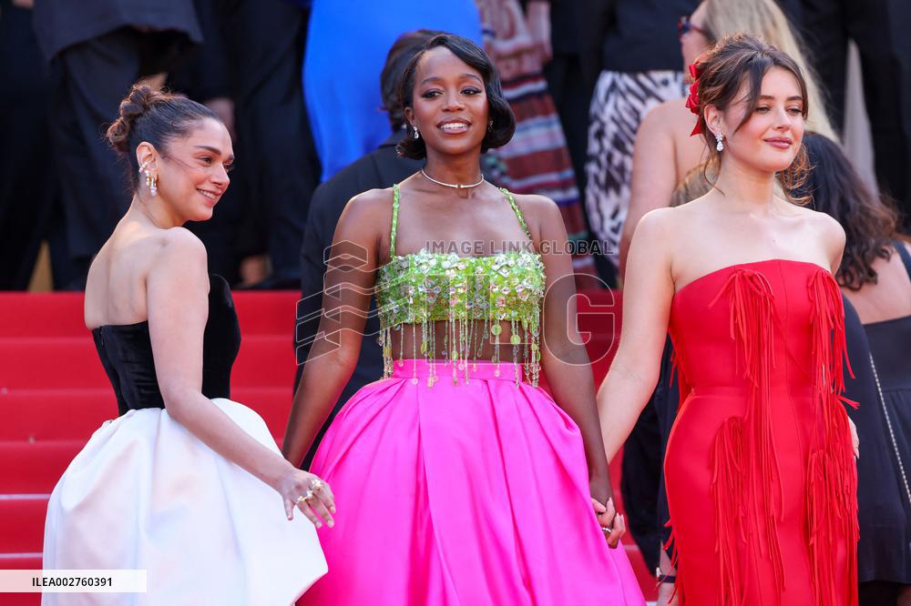 Cannes - L'Amour Ouf (Beating Hearts) Red Carpet