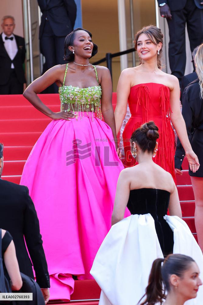 Cannes - L'Amour Ouf (Beating Hearts) Red Carpet