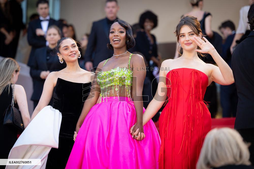 Cannes - L'Amour Ouf (Beating Hearts) Red Carpet
