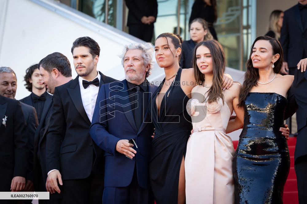 Cannes - L'Amour Ouf (Beating Hearts) Red Carpet