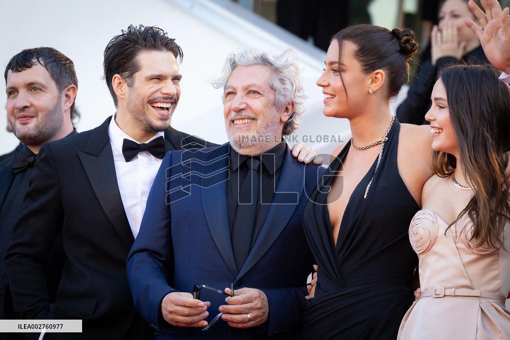Cannes - L'Amour Ouf (Beating Hearts) Red Carpet
