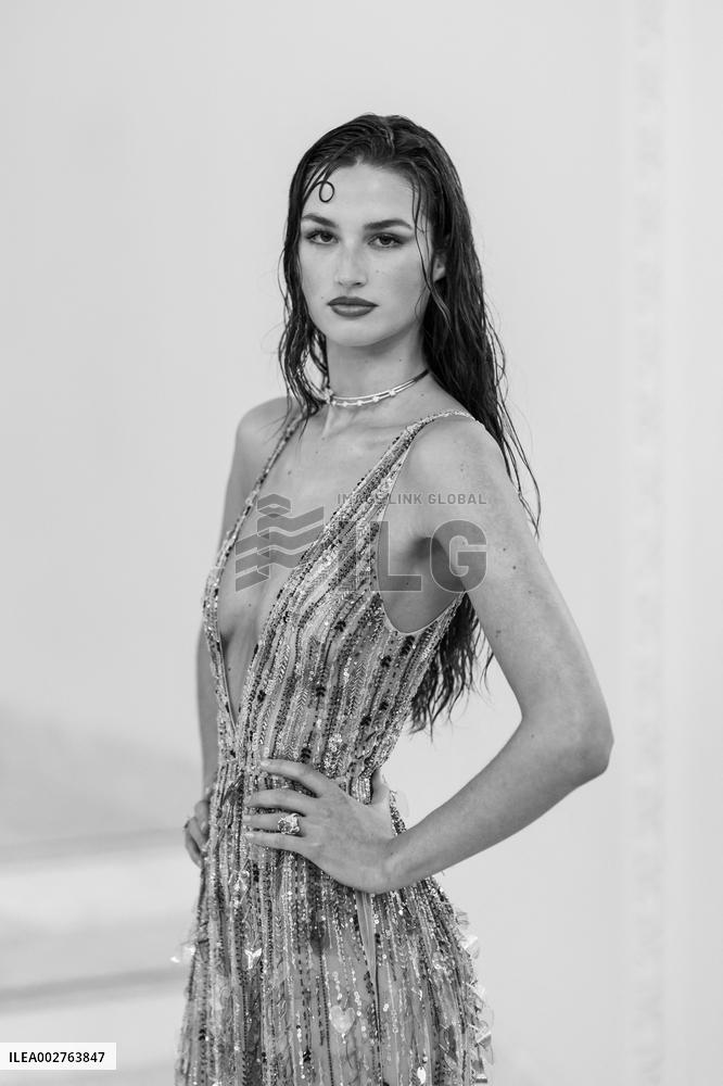 Cannes - Angelina Frerk Portrait