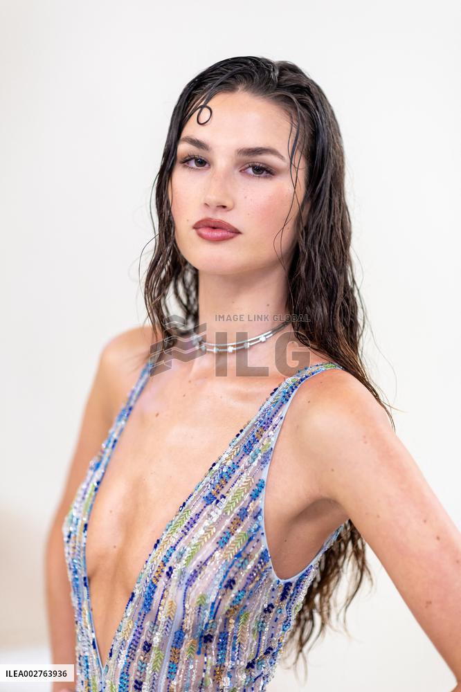 Cannes - Angelina Frerk Portrait