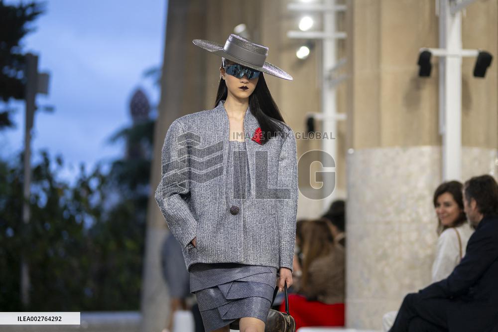 Louis Vuitton Cruise 2025 Show - Barcelona