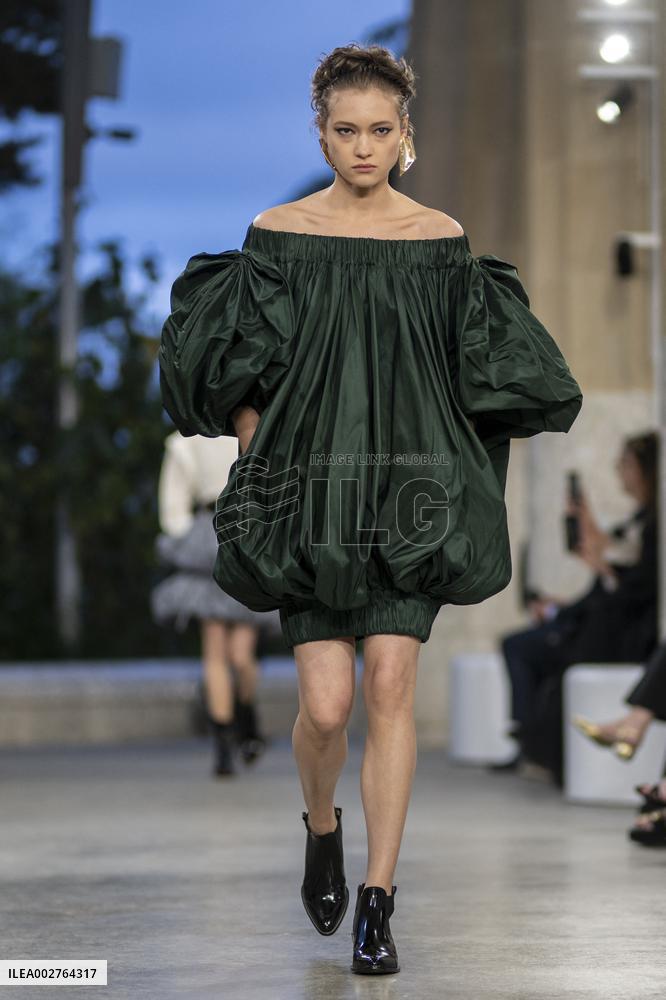 Louis Vuitton Cruise 2025 Show - Barcelona