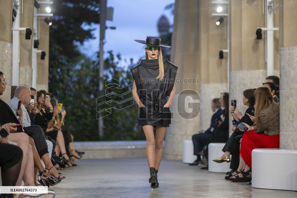 Louis Vuitton Cruise 2025 Show - Barcelona