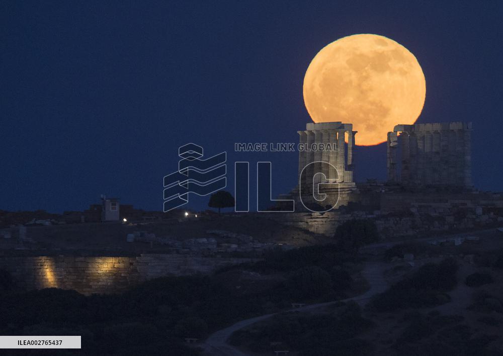 GREECE-CAPE SOUNION-TEMPLE OF POSEIDON-FULL MOON