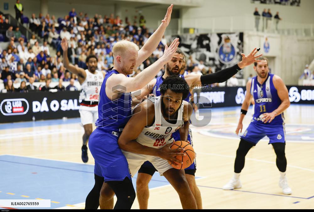 FC Porto-Ovarense  Basketball League Championship