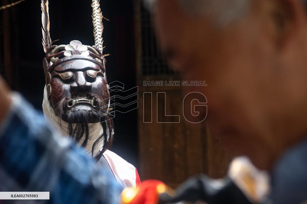 ChineseToday | Art rooted in paddy fields: Yangxi Opera artists in SW China's Chongqing