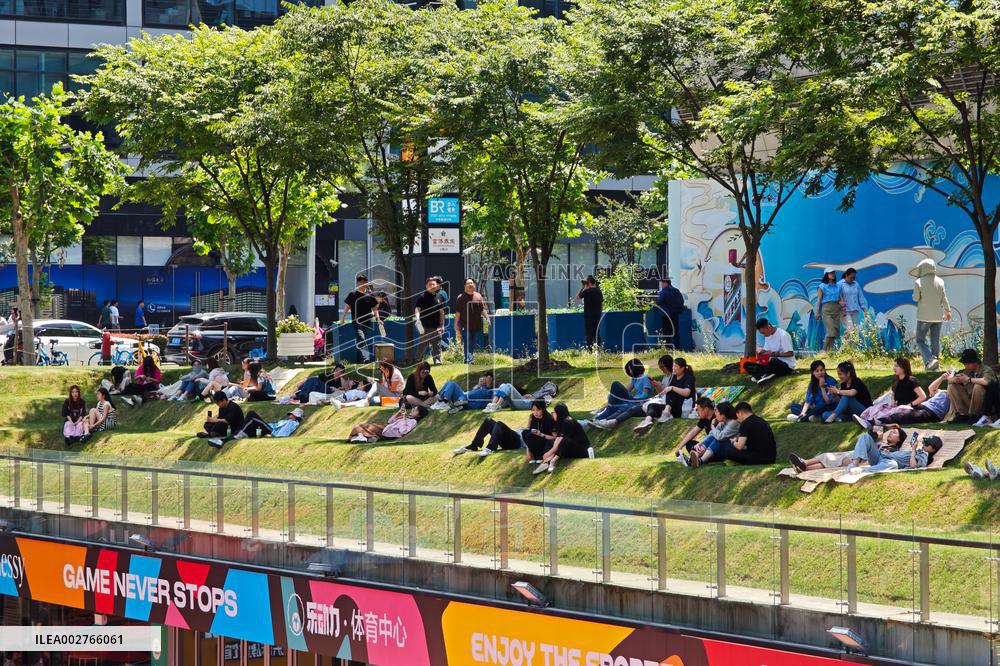 Daily Life in Shanghai