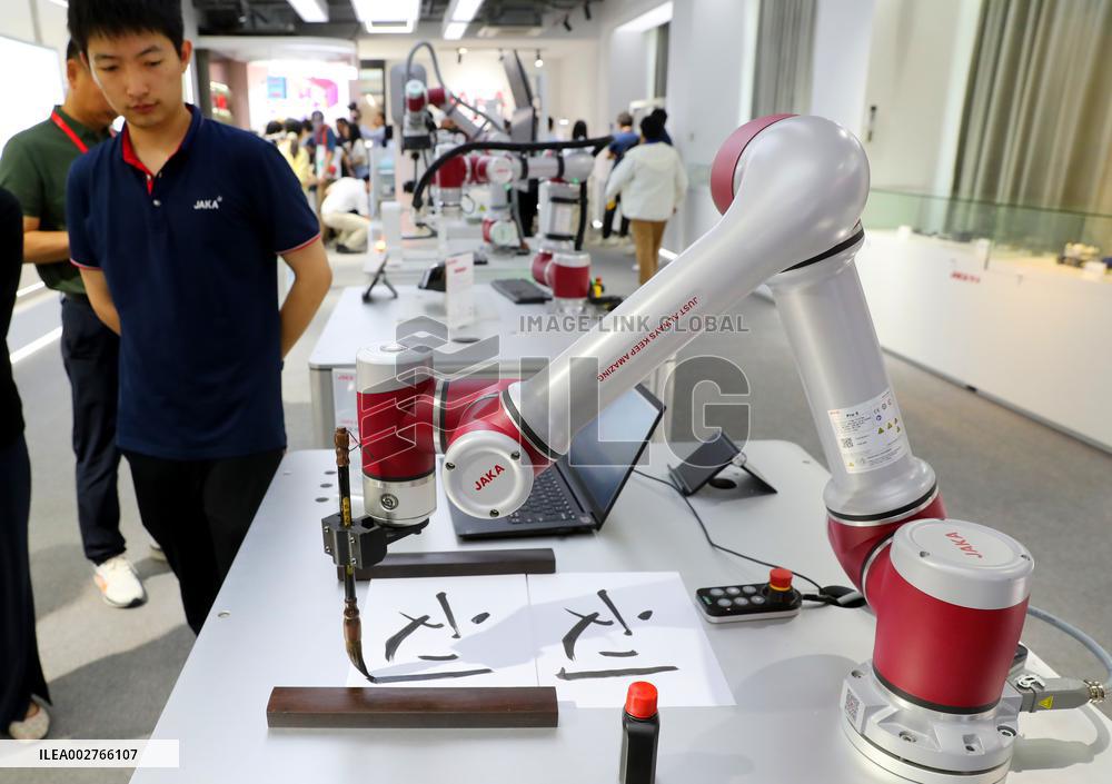 CHINA-SHANGHAI-FACTORIES-EVOLUTION (CN)