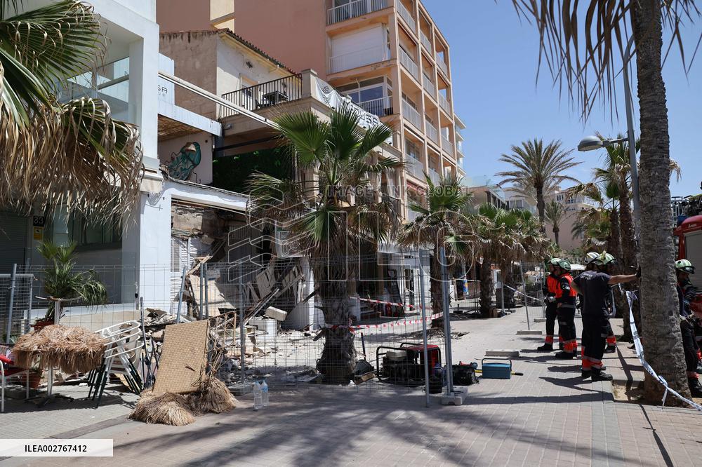Restaurant Collapses Killing Four - Mallorca