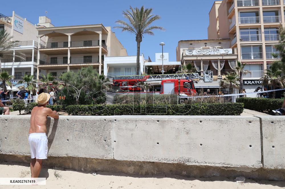 Restaurant Collapses Killing Four - Mallorca