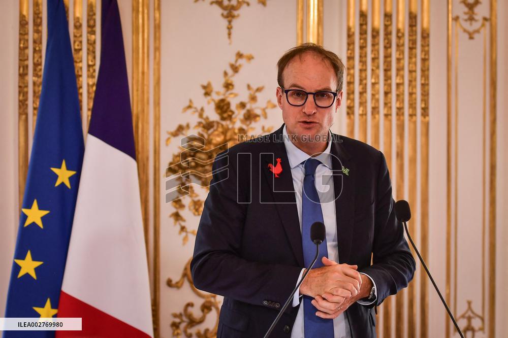 Signing ceremony for the financing of the Verkor Gigafactory in Paris FA