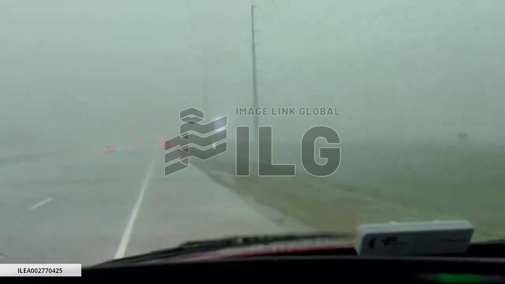 US: EF-1 Tornado Touches Down Near Iowa City