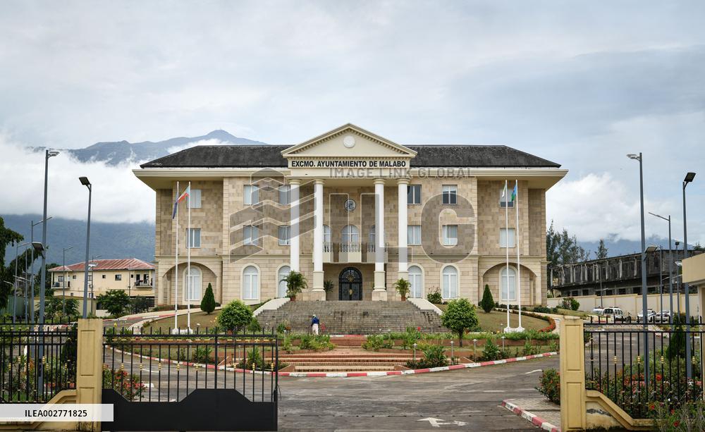 EQUATORIAL GUINEA-MALABO-CITY VIEW