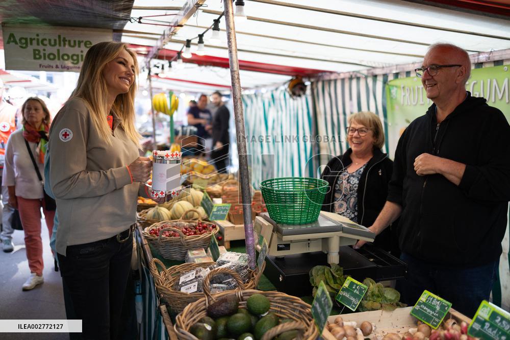 Adriana Karembeu Participates in the Red Cross Collection - Paris