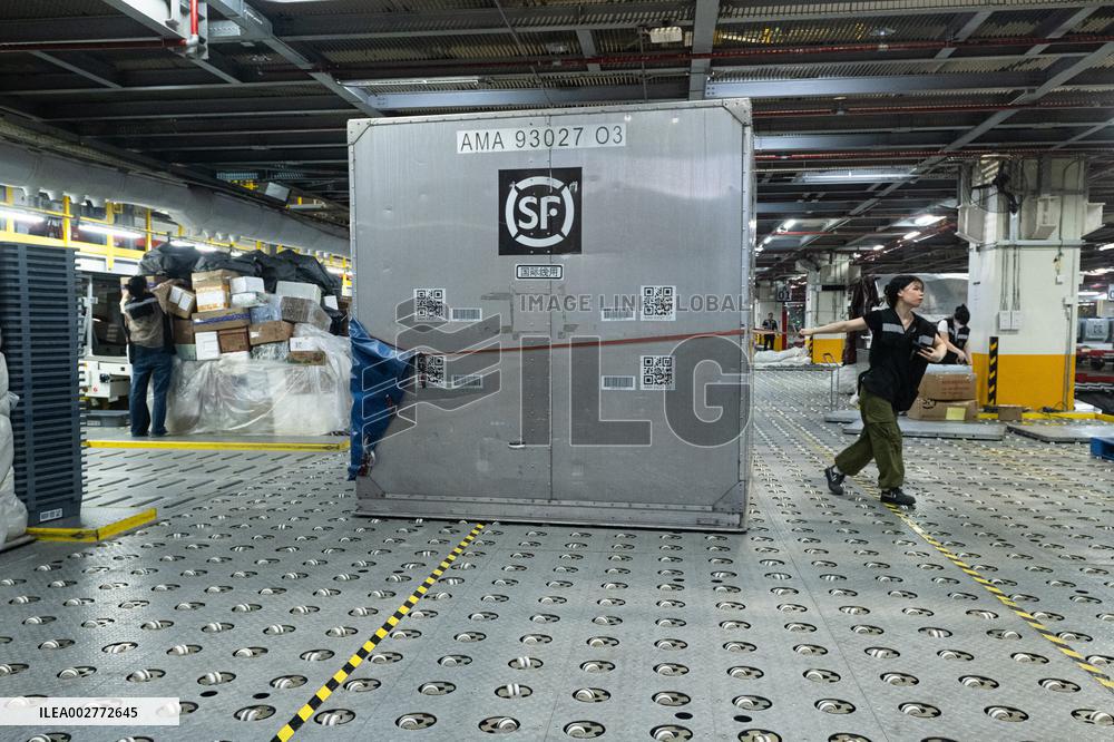 CHINA-HUBEI-EZHOU-HUAHU AIRPORT-ALL-CARGO HUB (CN)