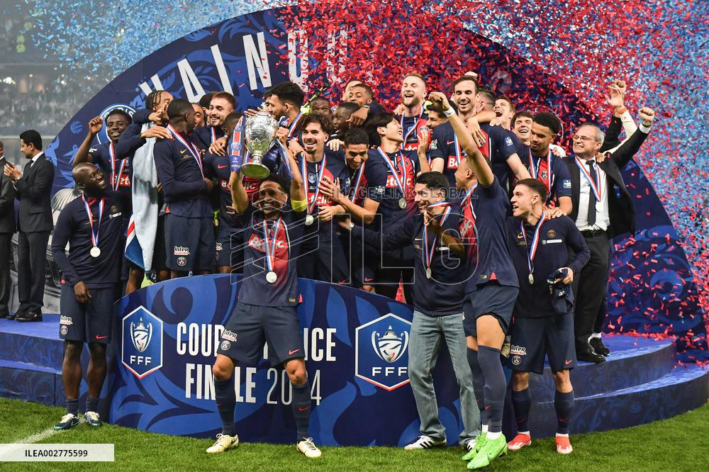 Paris Saint-Germain celebrates the 2023-2024 French Cup championship trophy ceremony in Lille FA