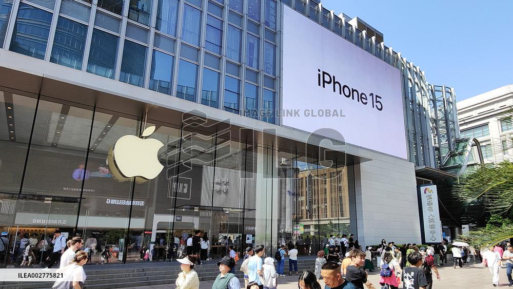 Apple Price-off Promotions During 618 E-commerce Festival in Chi