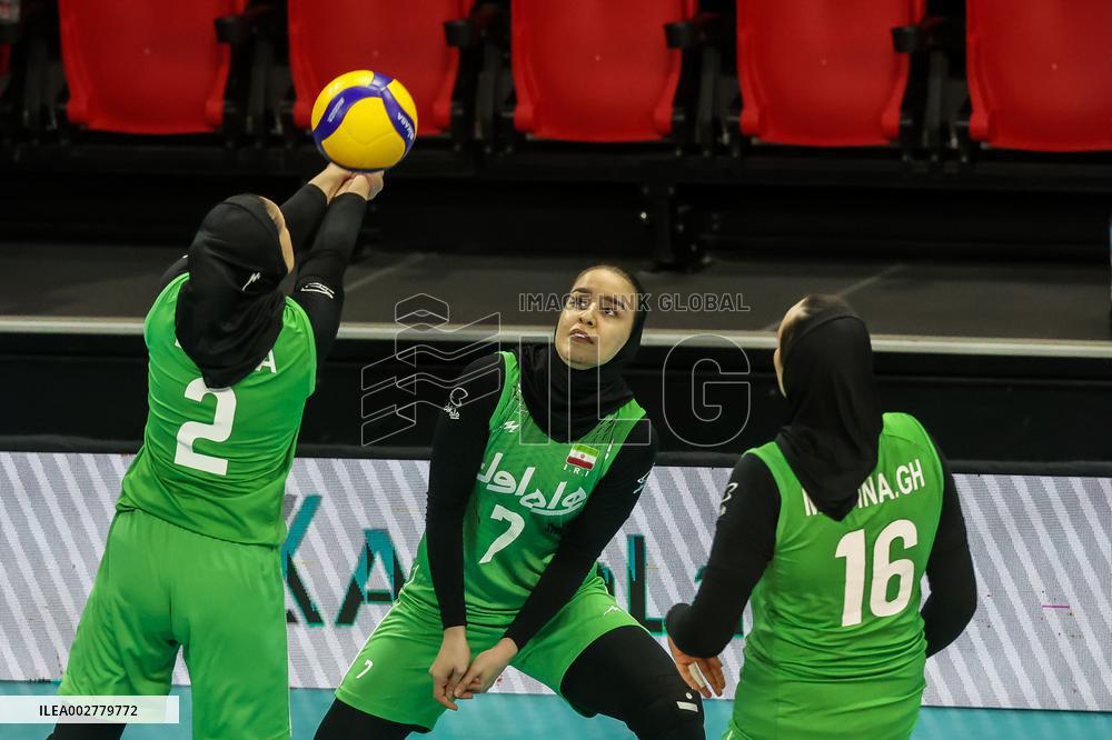 (SP) PHILIPPINES-MANILA-VOLLEYBALL-ASIAN WOMEN'S CHALLENGE CUP-AUSTRALIA VS IRAN