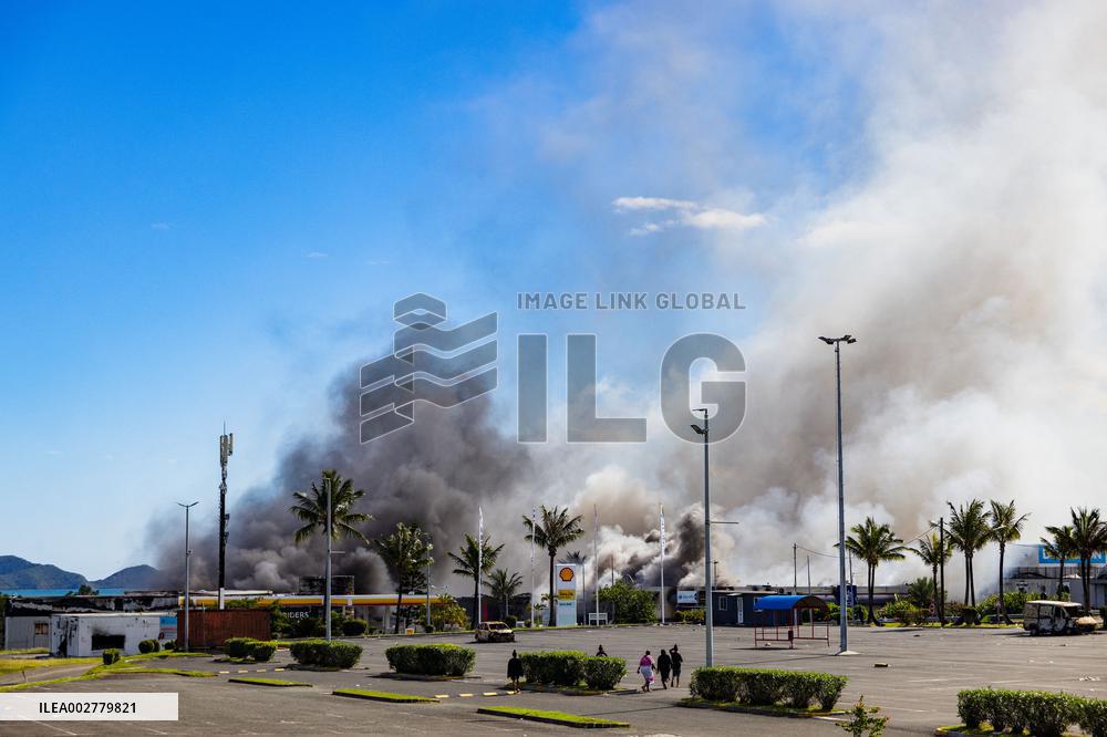 Situation In New Caledonia on the 11th day of the state of emergency