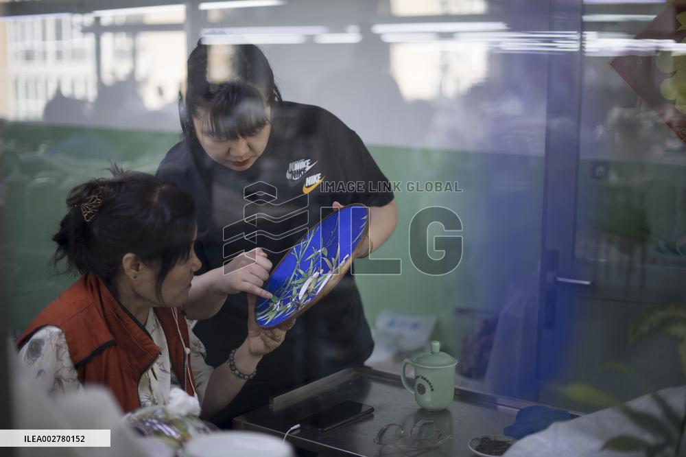 (MASTER OF CRAFTS) CHINA-BEIJING-JINGTAILAN-INHERITOR-STUDIO (CN)