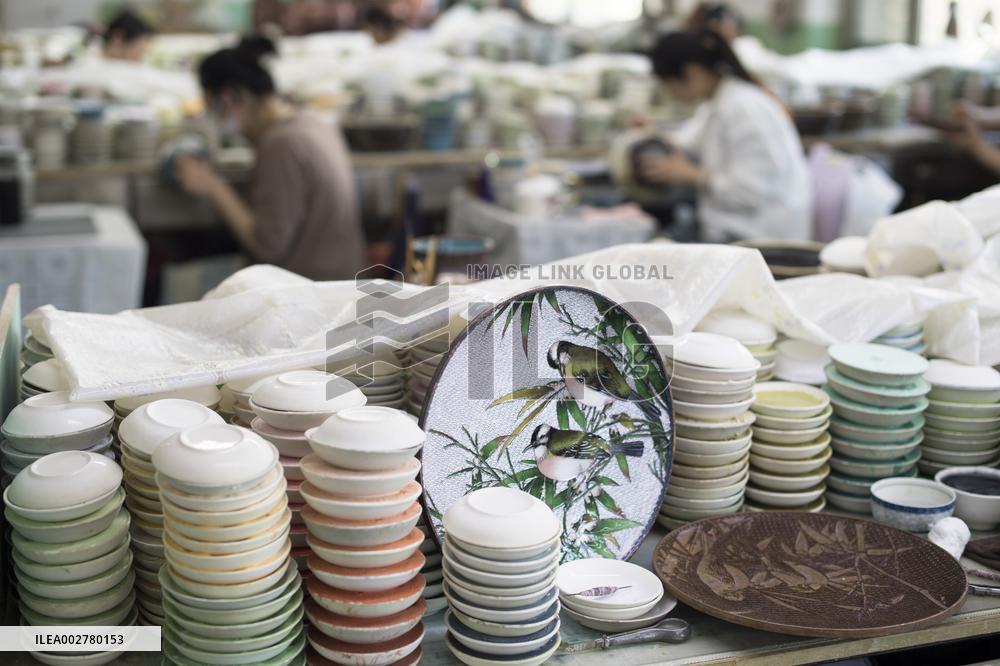 (MASTER OF CRAFTS) CHINA-BEIJING-JINGTAILAN-INHERITOR-STUDIO (CN)