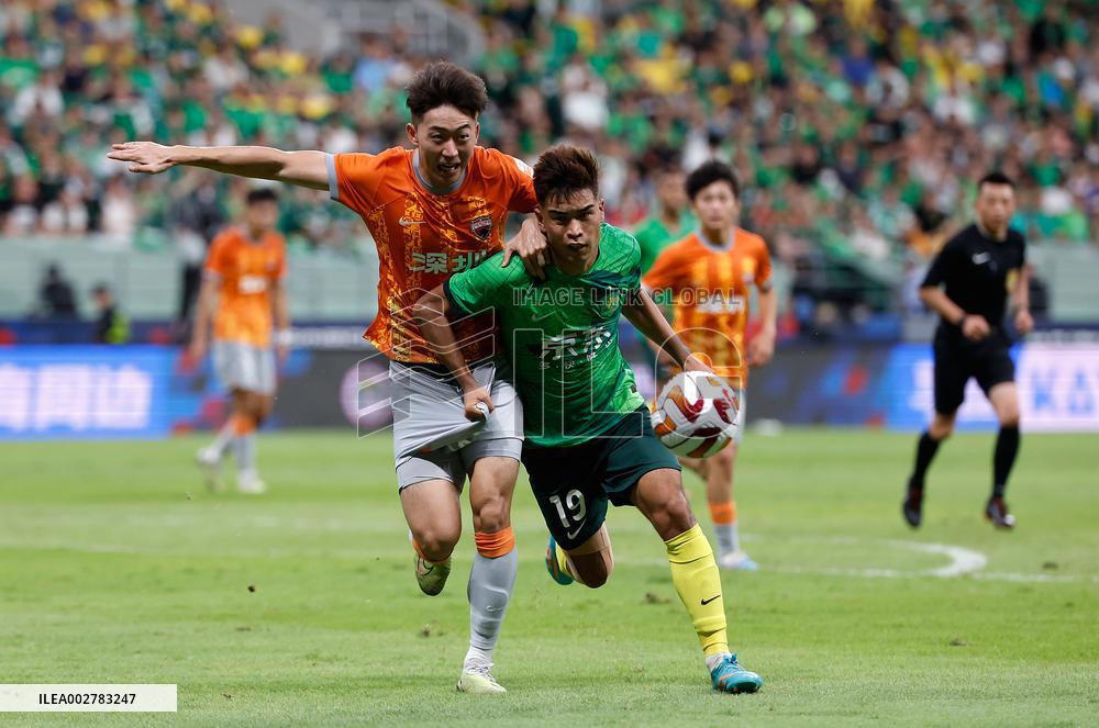 Xinhua Headlines: Sports enliven life in Xinjiang, kindling dreams