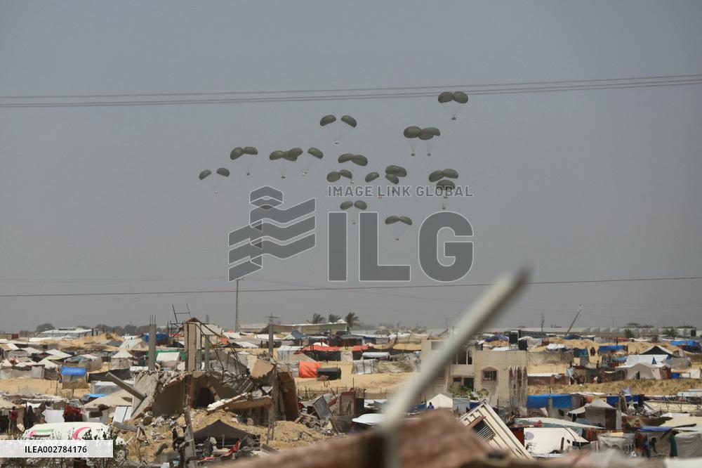 Tent Compound In Khan Yunis - Southern Gaza