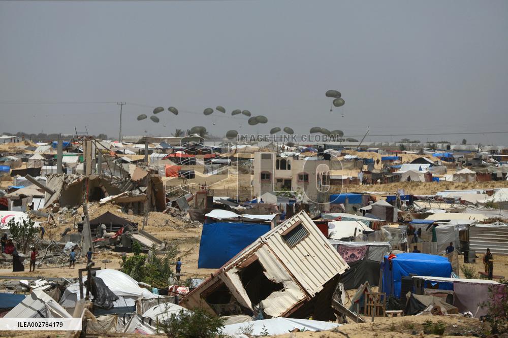 Tent Compound In Khan Yunis - Southern Gaza