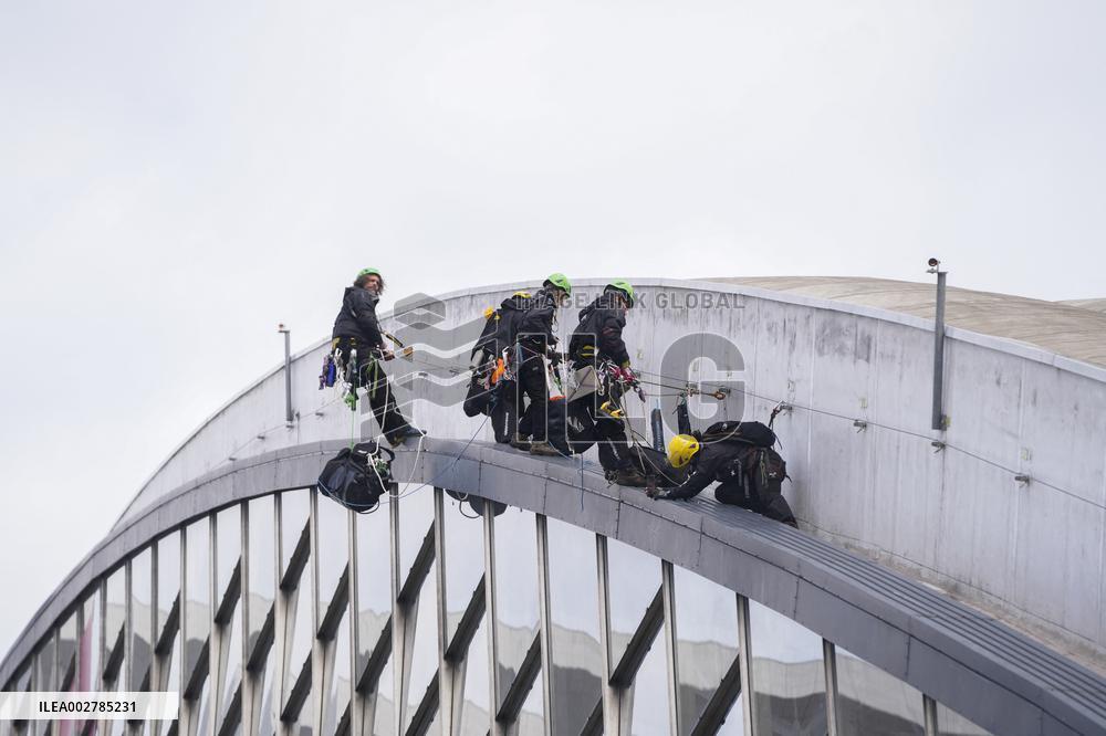 Greenpeace Action Against TotalEnergies - Paris