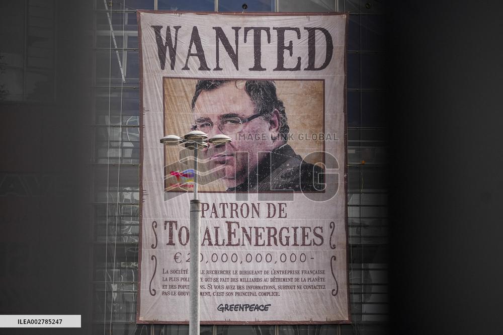 Greenpeace Action Against TotalEnergies - Paris