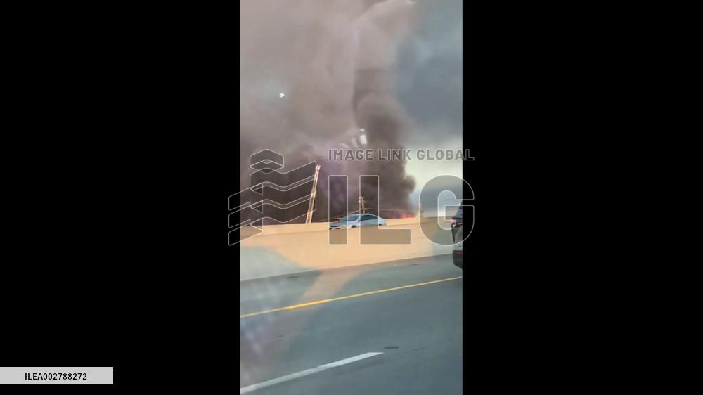 US: 4-Alarm Fire Breaks Out At Lumber Warehouse In Oakland
