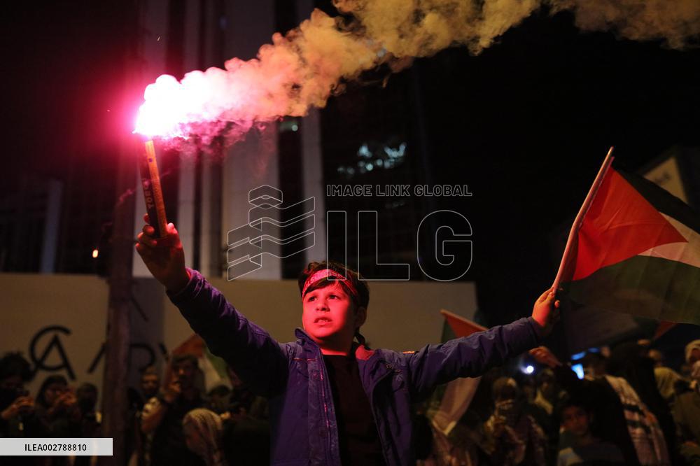 Thousands Demonstrate After Deadly Rafah Strike - Istanbul