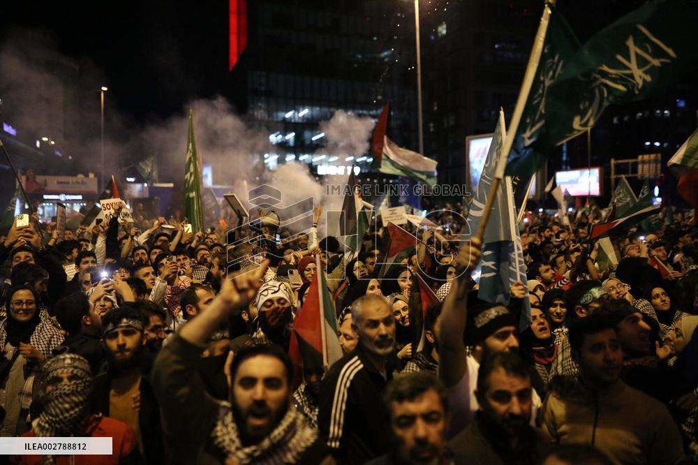 Thousands Demonstrate After Deadly Rafah Strike - Istanbul