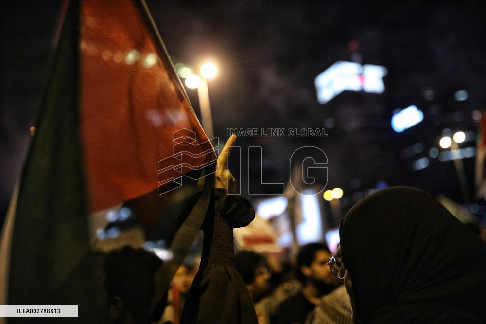 Thousands Demonstrate After Deadly Rafah Strike - Istanbul