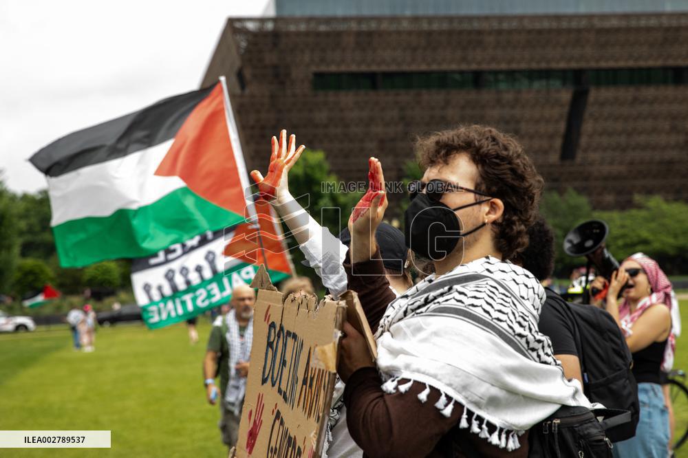 Protesters Rally After Deadly Rafah Strike - Washington