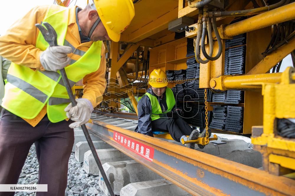 CHINA-HEILONGJIANG-HARBIN-YICHUN-RAILWAY-CONSTRUCTION (CN)