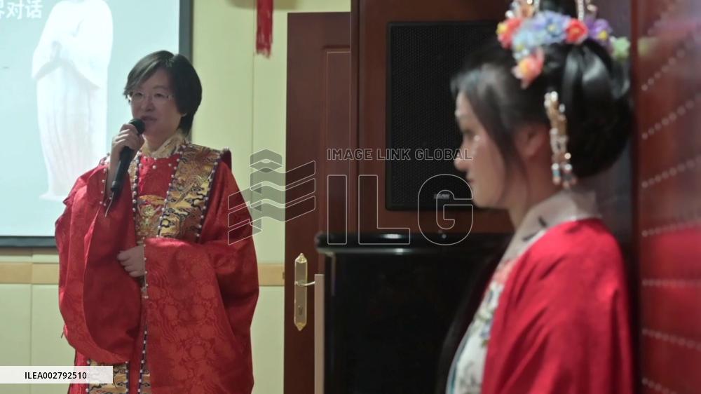 Lecture on beauty of Chinese clothing enchants Maltese audience