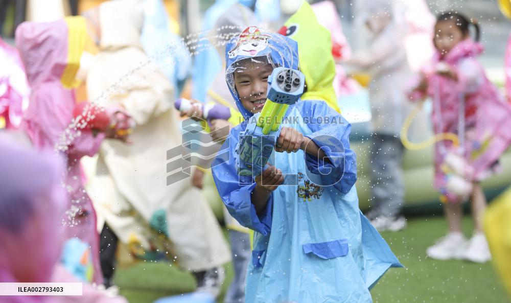 Children Celebrated International Children's Day in Huai 'an