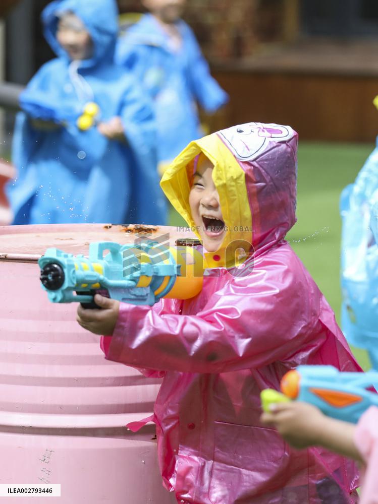 Children Celebrated International Children's Day in Huai 'an